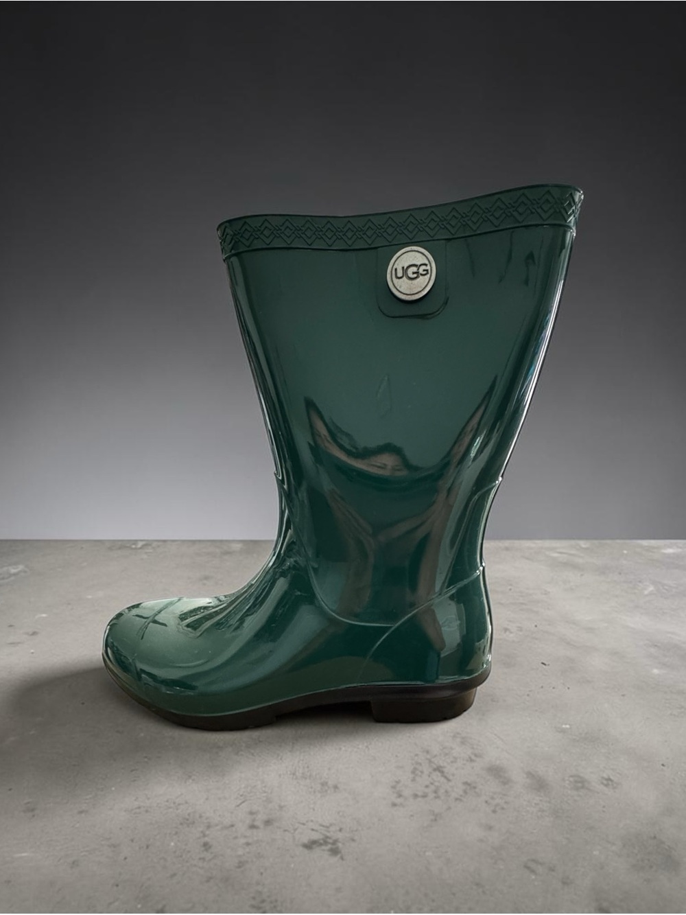 UGG Sienna Rain Boots - Pine - Size 7 - NIB